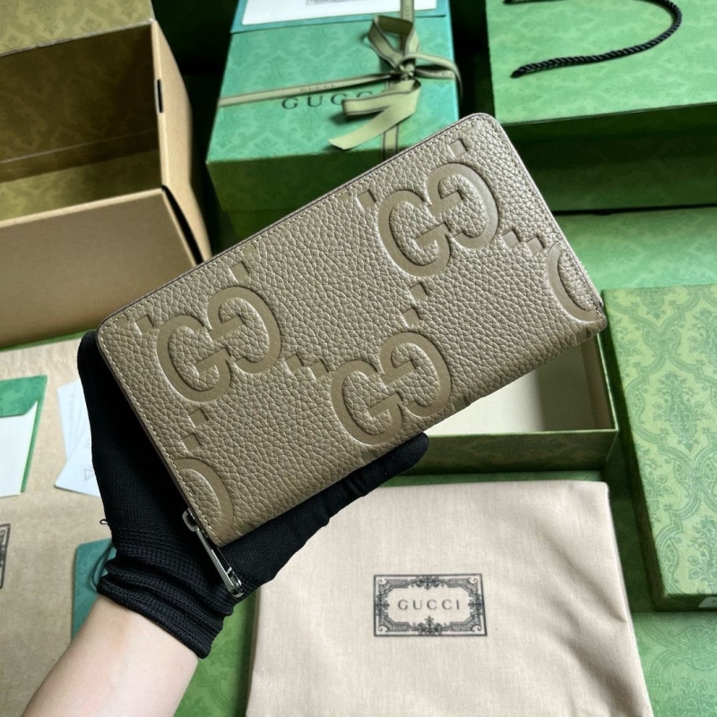 G*u*i wallets & purse